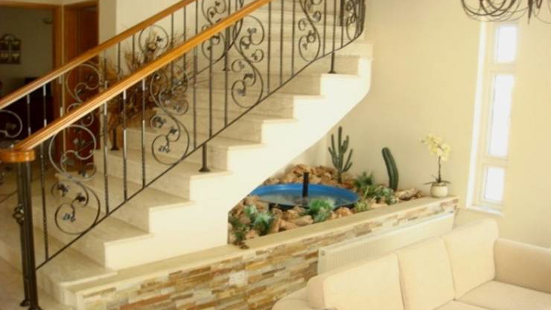 5 bedrooms Villa in Limassol, Cyprus No. 26085