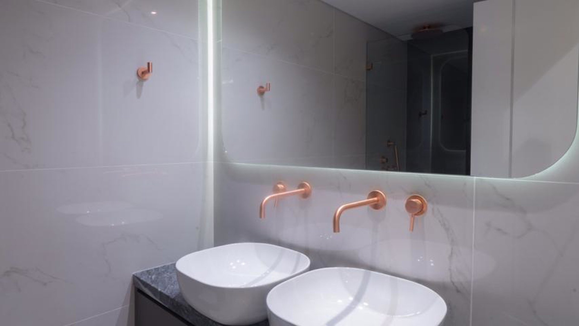 3 bedrooms Apartment in Limassol, Cyprus No. 26084