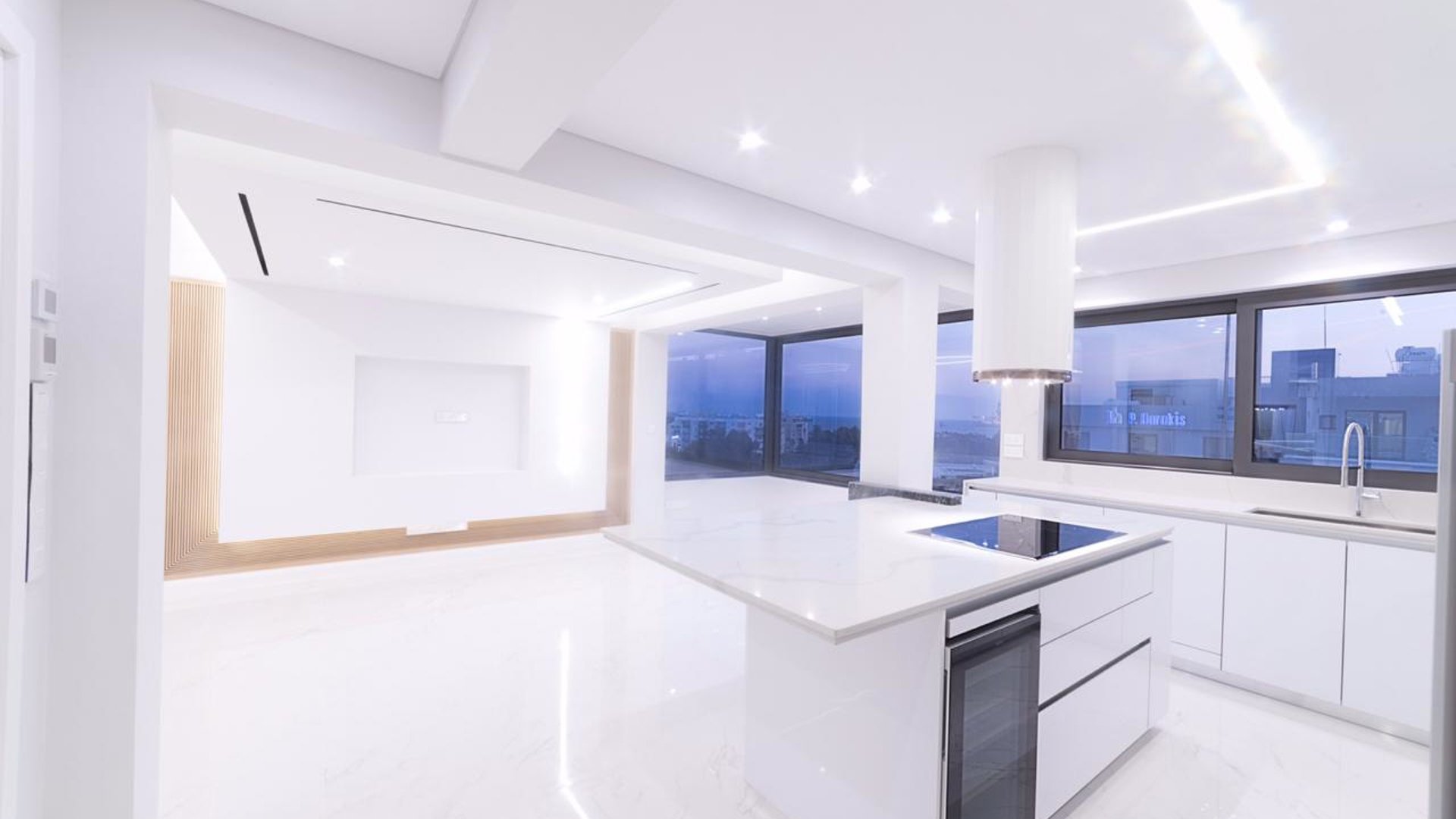 3 bedrooms Apartment in Limassol, Cyprus No. 26084