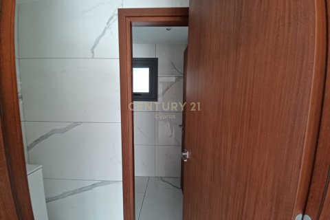 315m2 Commercial property in Limassol, No. 54239 8