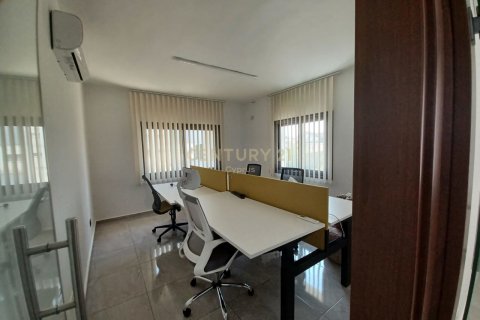 315m2 Commercial property in Limassol, No. 54239 17