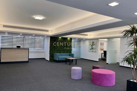 200m2 Oficina en Limassol,  No. 54236 2