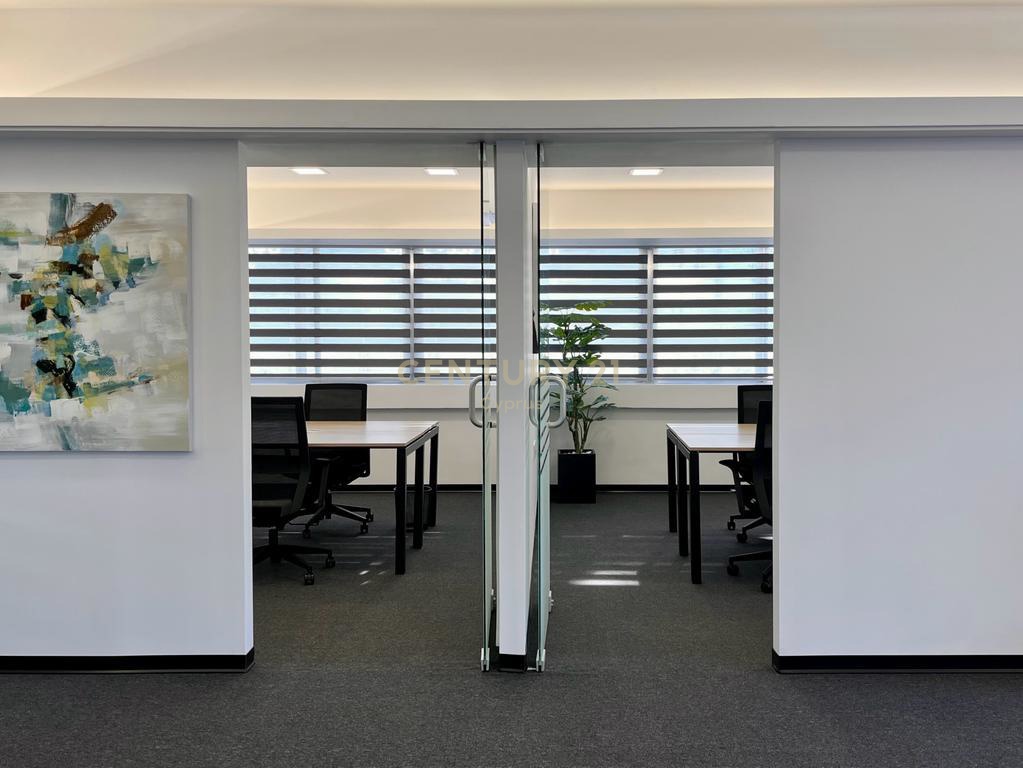 200m2 Oficina en Limassol, Chipre No. 54236