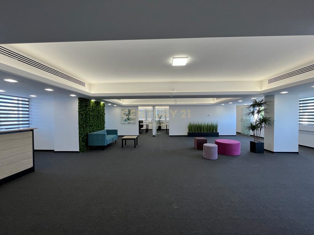 200m2 Oficina en Limassol, Chipre No. 54236