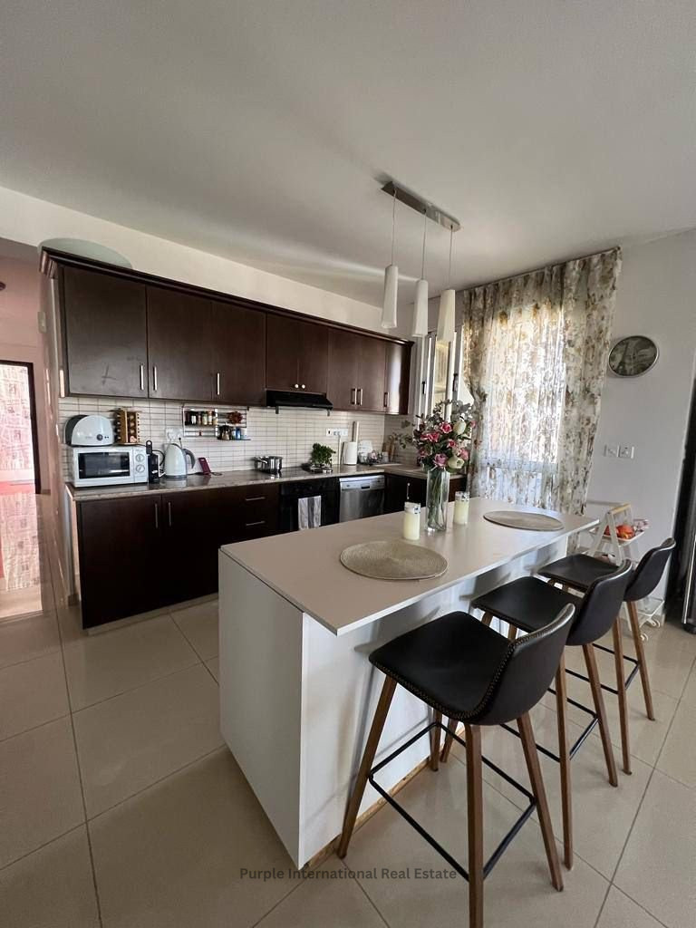 3 bedrooms Apartment in Paphos, Cyprus No. 37252