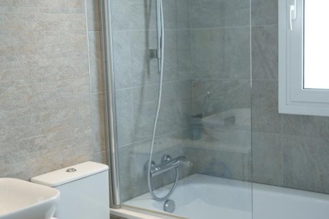 2 dormitorios Apartamento en Limassol,  No. 50150 11