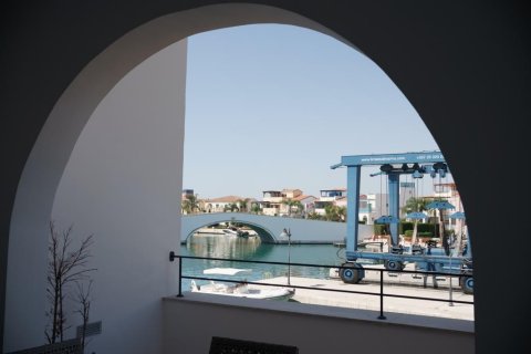 2 dormitorios Apartamento en Limassol,  No. 50150 2