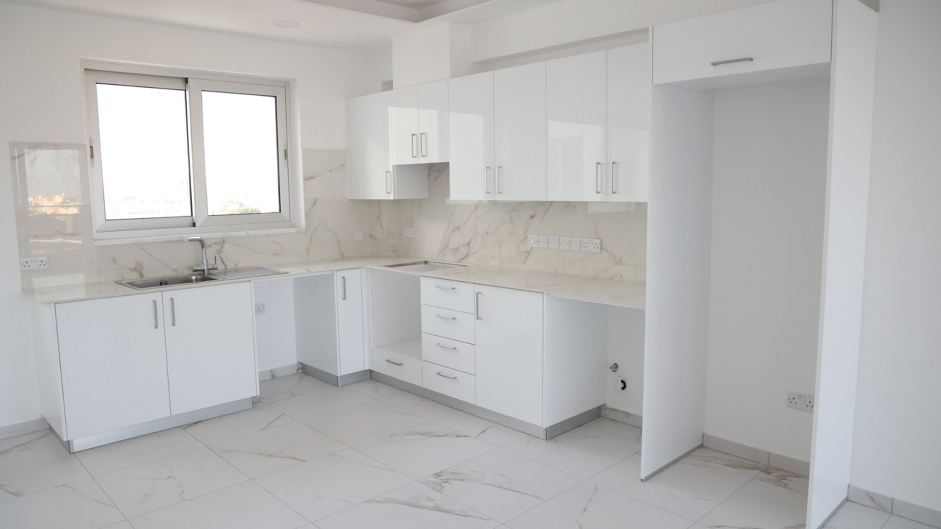 3 chambres Appartement à Larnaca, Larnaka, Chypre No. 26316