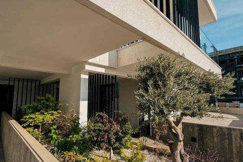 2 bedrooms Apartment in Limassol,  No. 46699 11