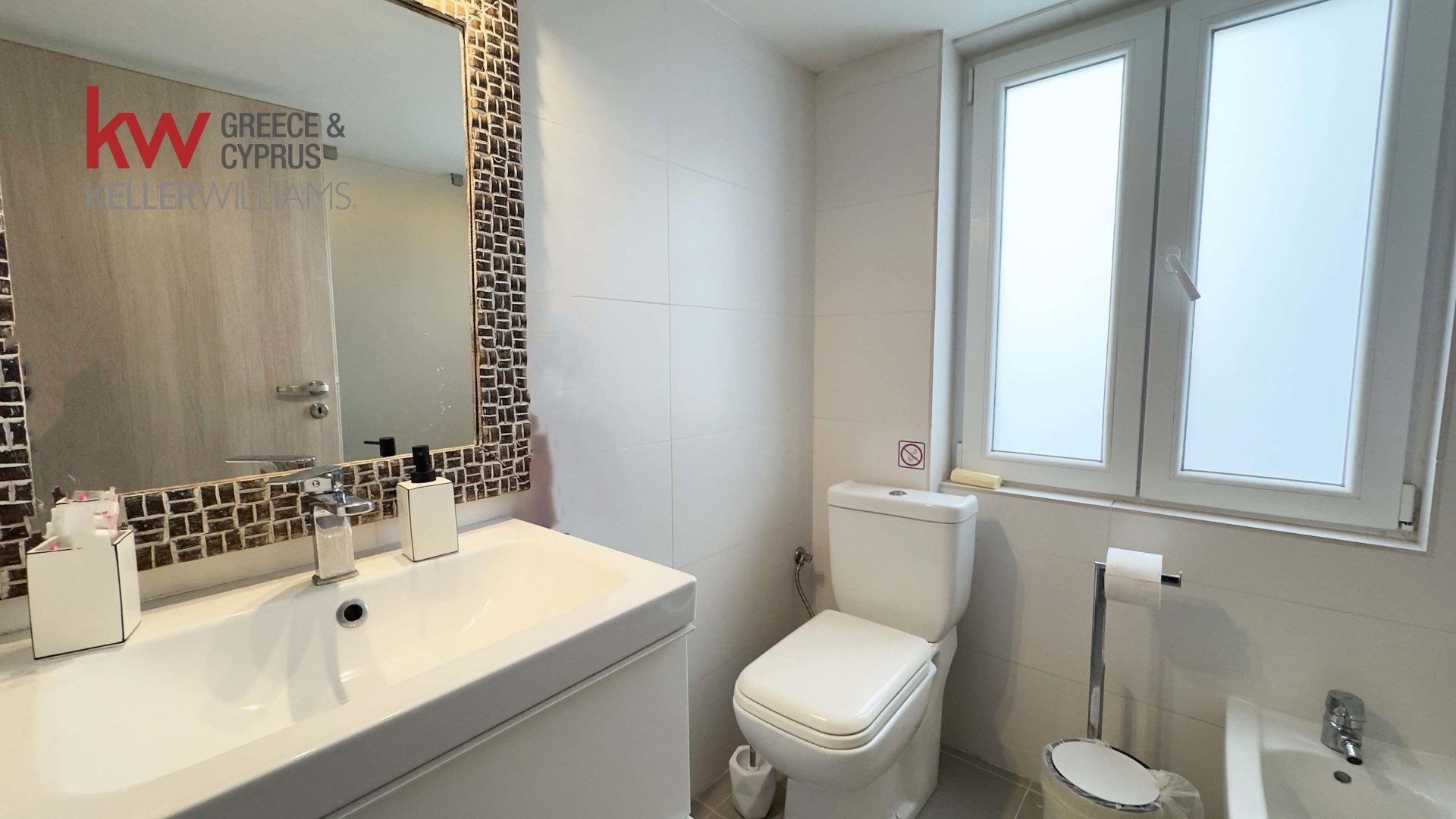2 bedrooms Apartment in Larnaca, Larnaka, Cyprus No. 50552