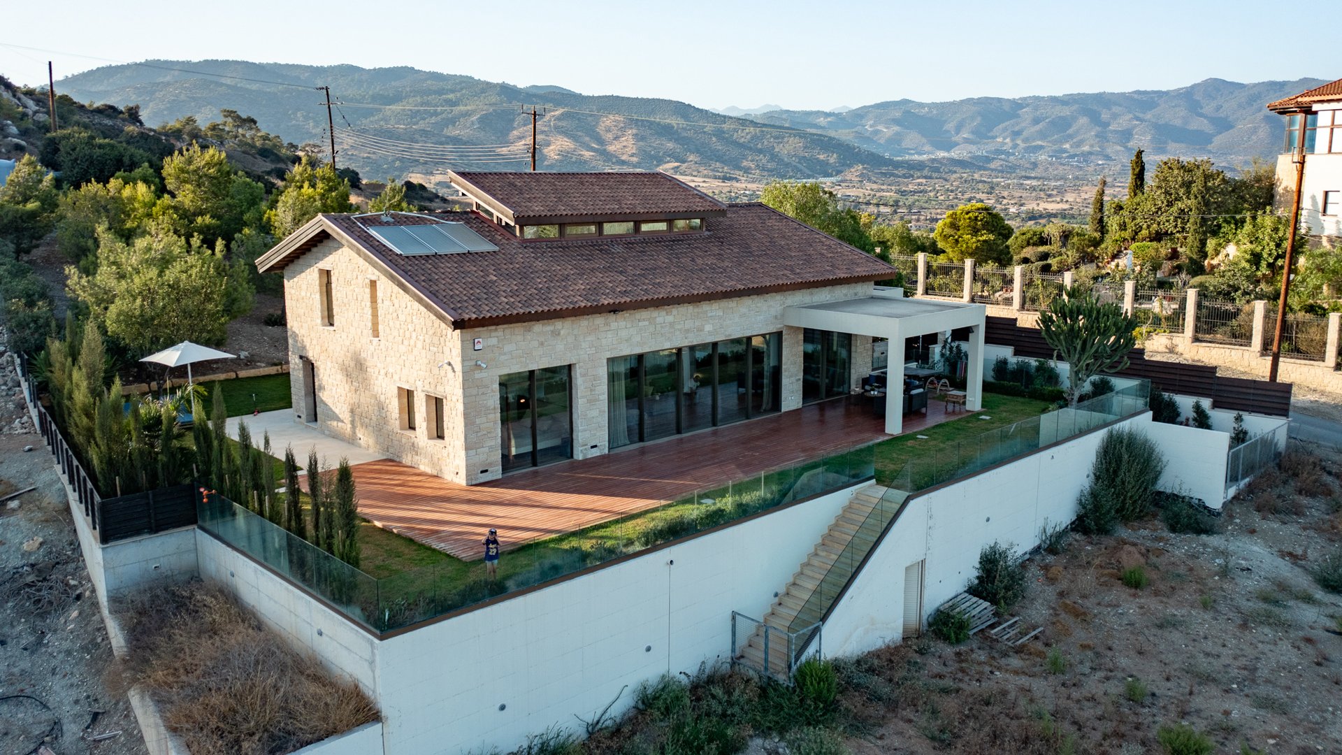 4 bedrooms Villa in Limassol, Cyprus No. 26819