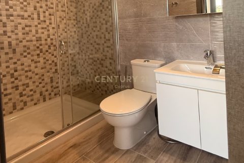 3 dormitorios Villa en Agios Tychonas, Limassol,  No. 55037 9