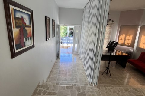 8 bedrooms Townhouse in Larnaca, Larnaka,  No. 40090 13