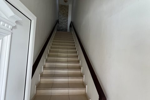 8 bedrooms Townhouse in Larnaca, Larnaka,  No. 40090 24