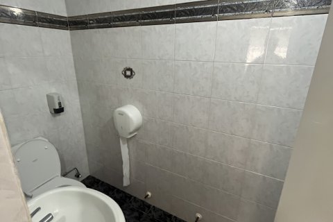 8 bedrooms Townhouse in Larnaca, Larnaka,  No. 40090 21