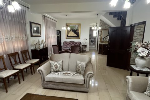 8 bedrooms Townhouse in Larnaca, Larnaka,  No. 40090