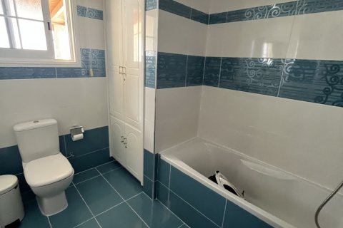 8 bedrooms Townhouse in Larnaca, Larnaka,  No. 40090 18