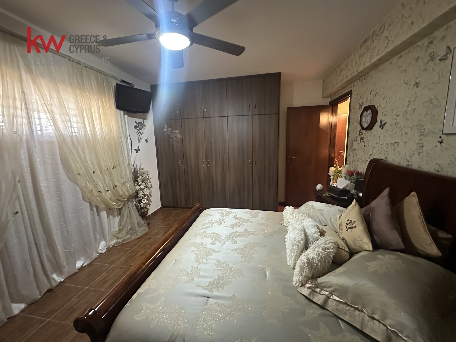 3 bedrooms Apartment in Larnaca, Larnaka, Cyprus No. 40092
