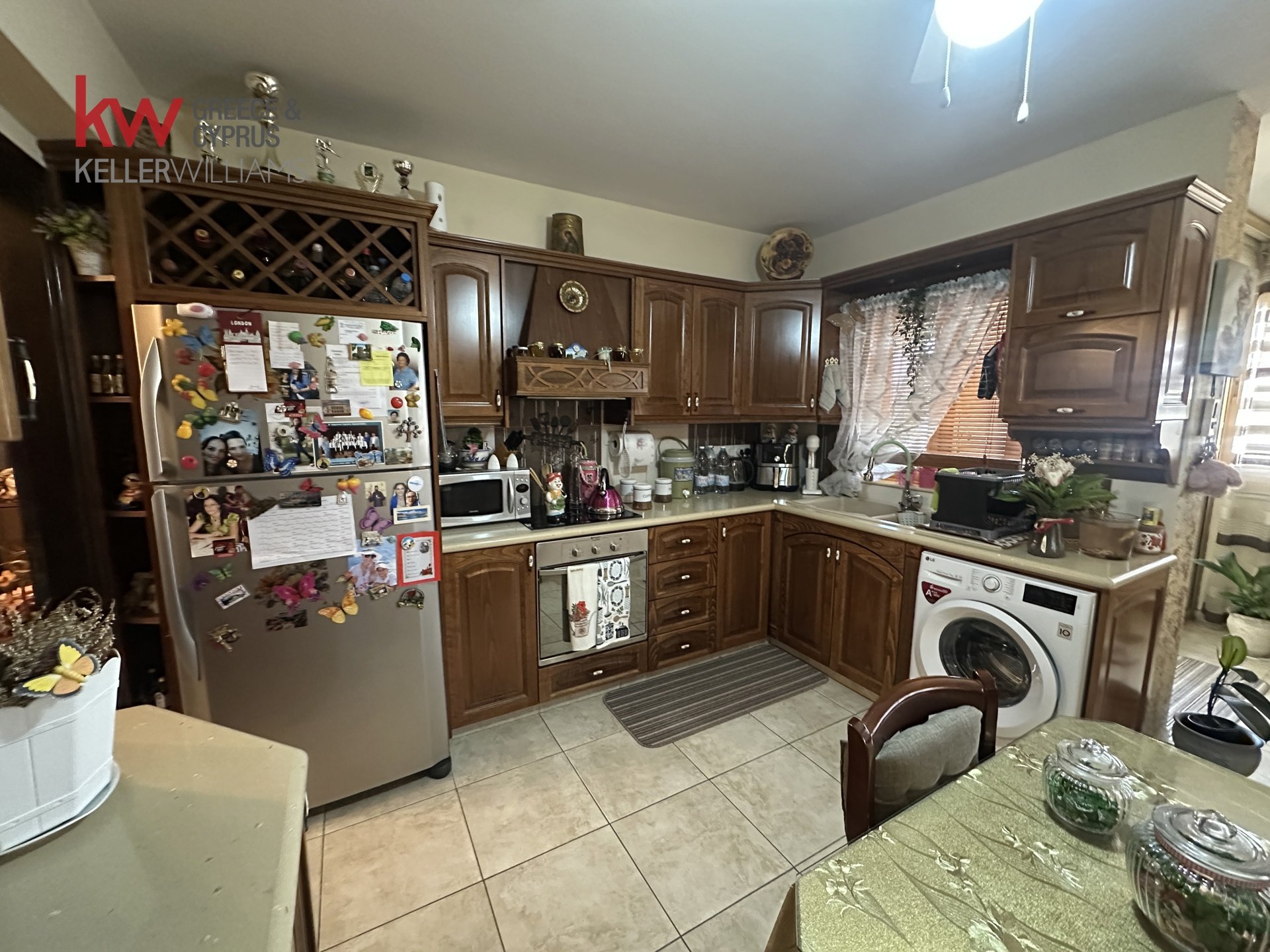3 bedrooms Apartment in Larnaca, Larnaka, Cyprus No. 40092