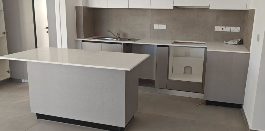 2 bedrooms Apartment in Larnaca, Larnaka, No. 39676