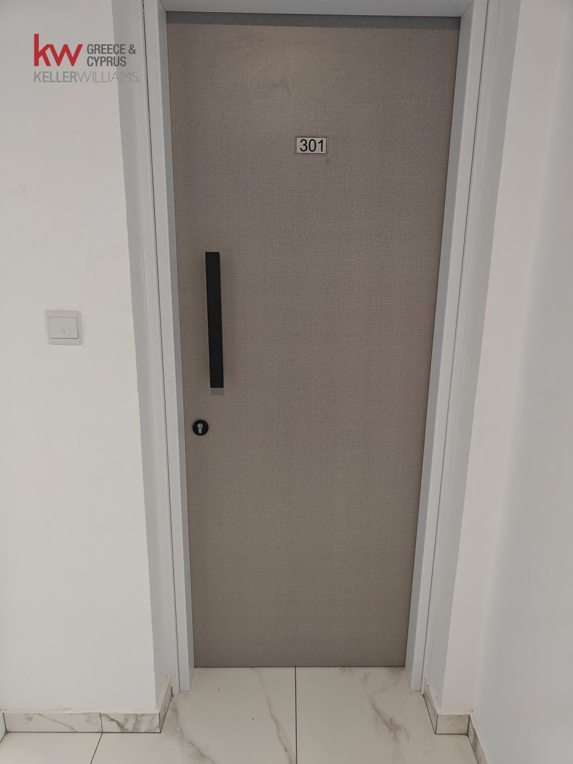 2 bedrooms Apartment in Larnaca, Larnaka, Cyprus No. 39676