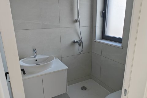 2 bedrooms Apartment in Larnaca, Larnaka, No. 39676 6