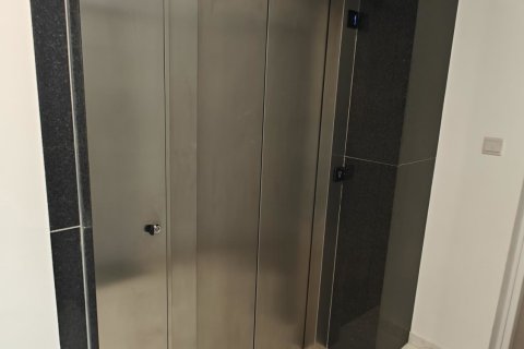 2 bedrooms Apartment in Larnaca, Larnaka, No. 39676 15