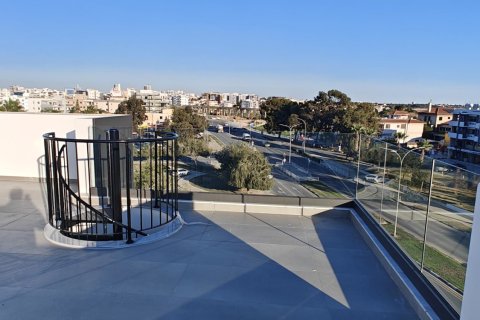 2 bedrooms Apartment in Larnaca, Larnaka, No. 39676 12