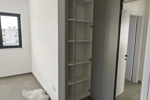 2 bedrooms Apartment in Larnaca, Larnaka, No. 39676 3