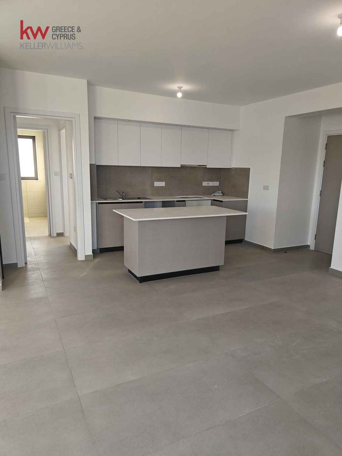 2 bedrooms Apartment in Larnaca, Larnaka, Cyprus No. 39676