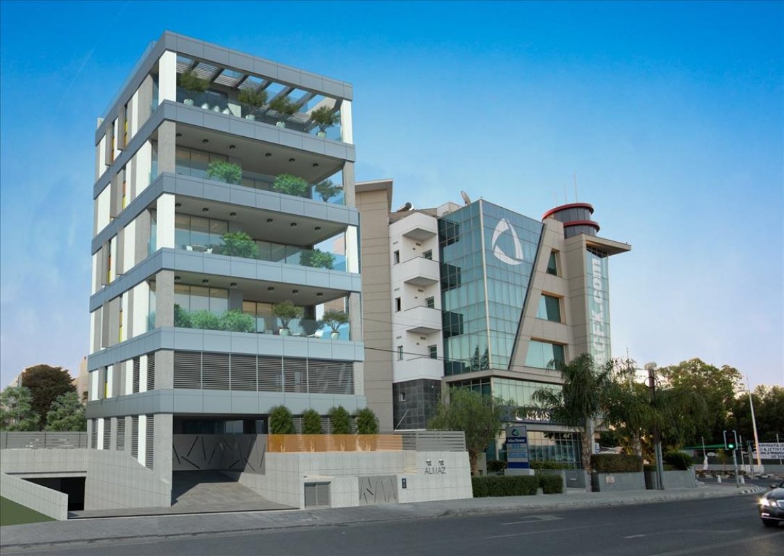 3 bedrooms Apartment in Limassol, Cyprus No. 38208