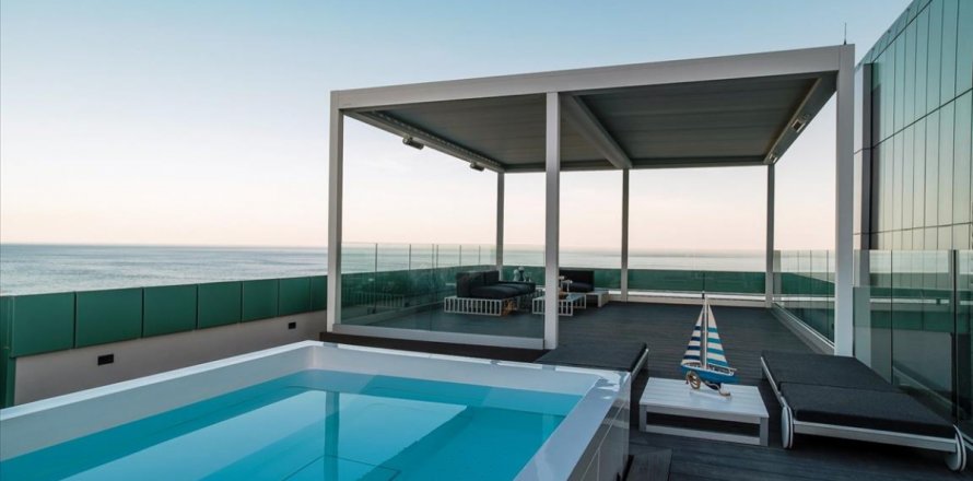 Studio Apartment in Limassol, No. 38212