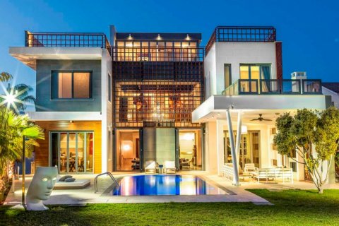 Studio Villa in Limassol,  No. 38214 6