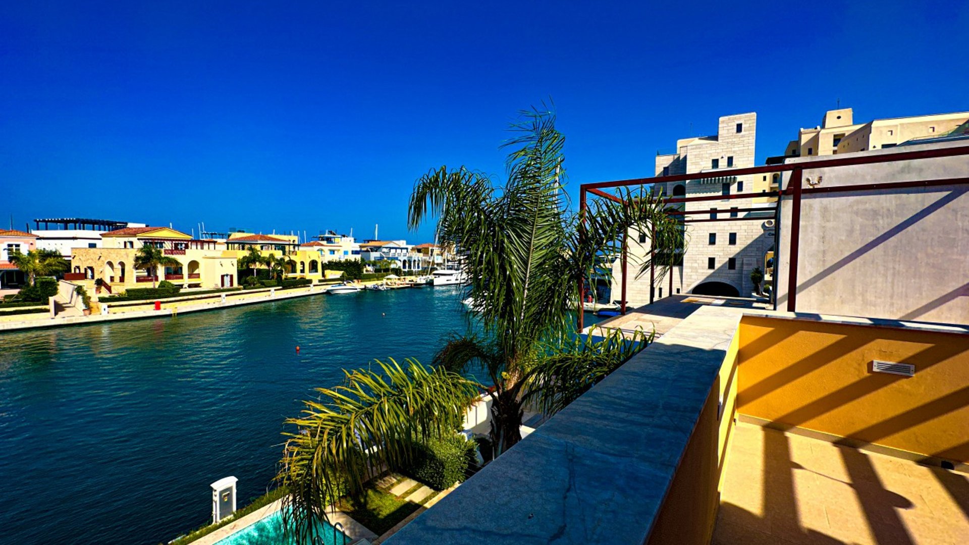 3 bedrooms Villa in Limassol, Cyprus No. 26661