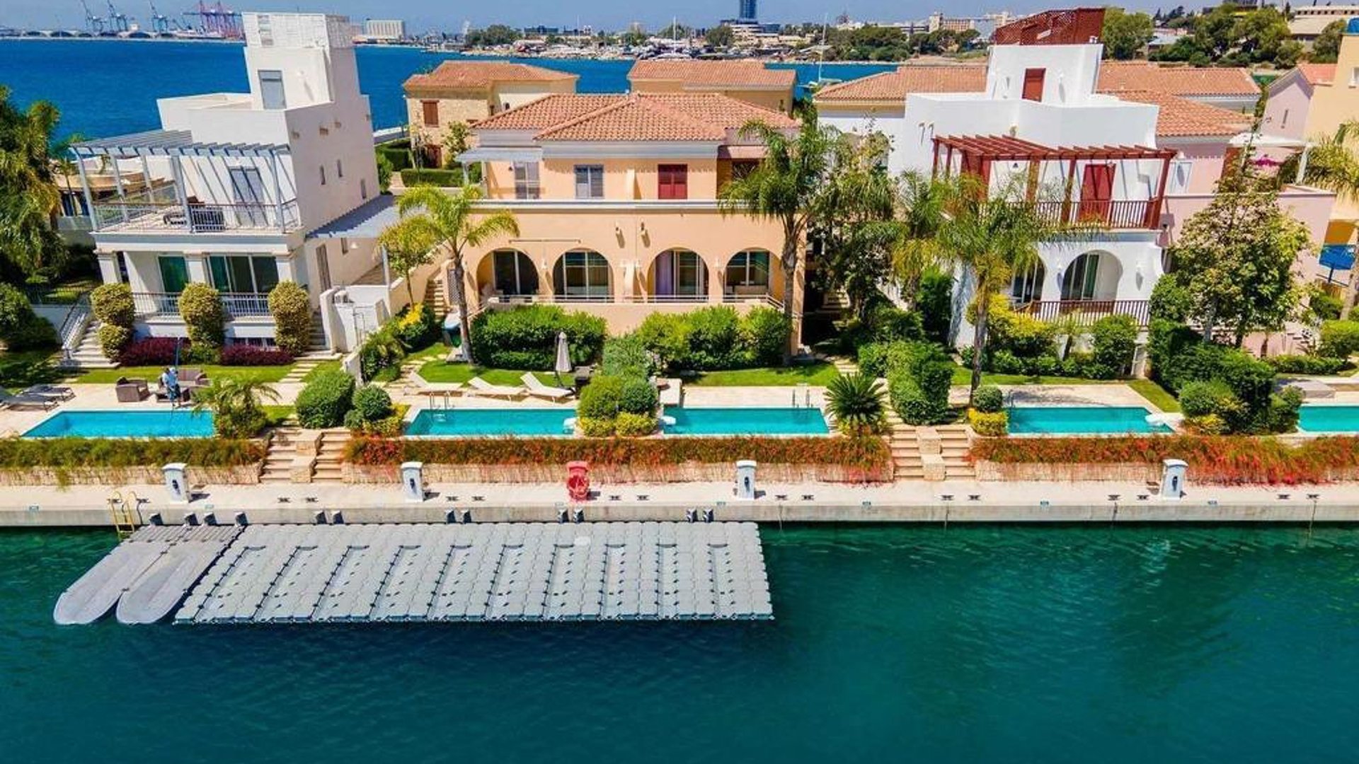 3 bedrooms Villa in Limassol, Cyprus No. 26661