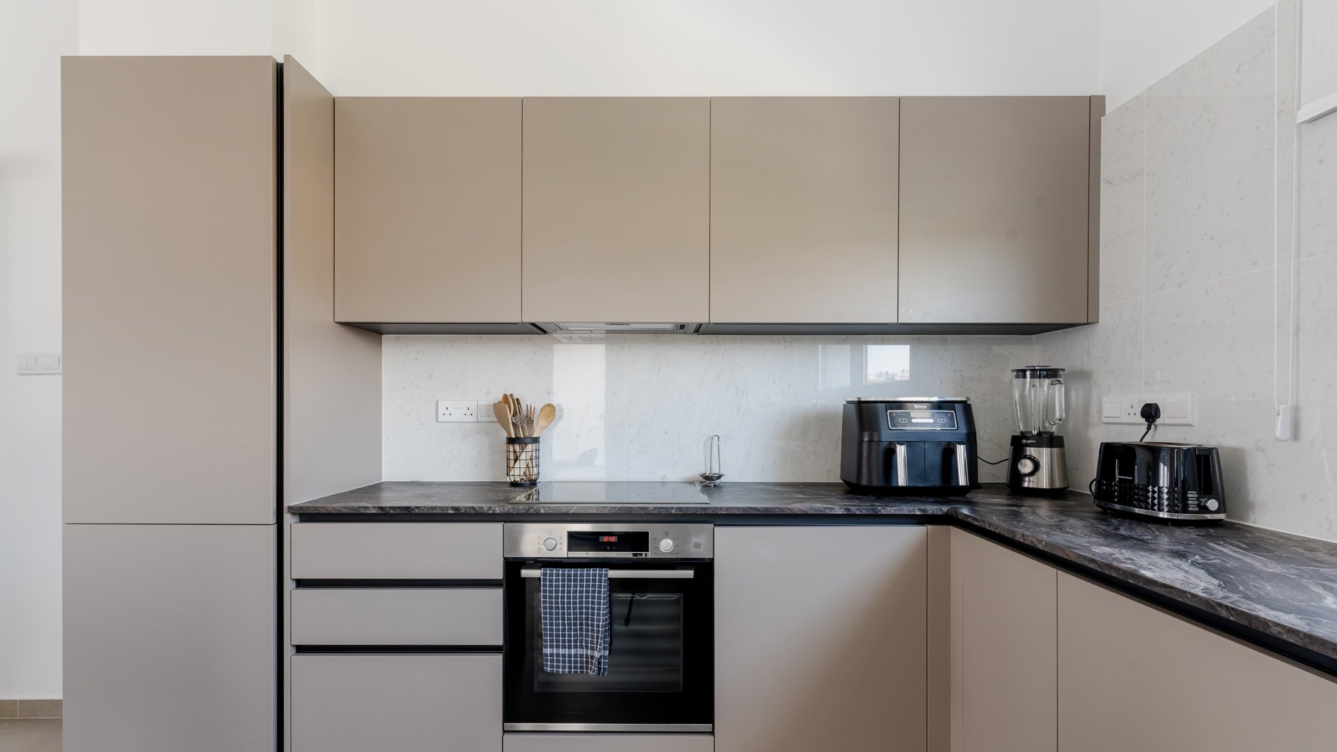 2 bedrooms Apartment in Potamos tis Germasogeias, Germasogeia, Limassol, Cyprus No. 26662