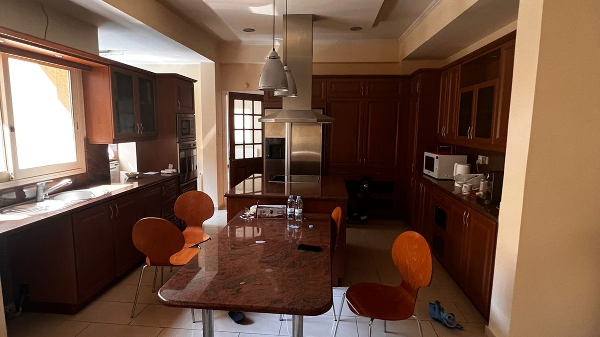 4 bedrooms Villa in Limassol, Cyprus No. 26660