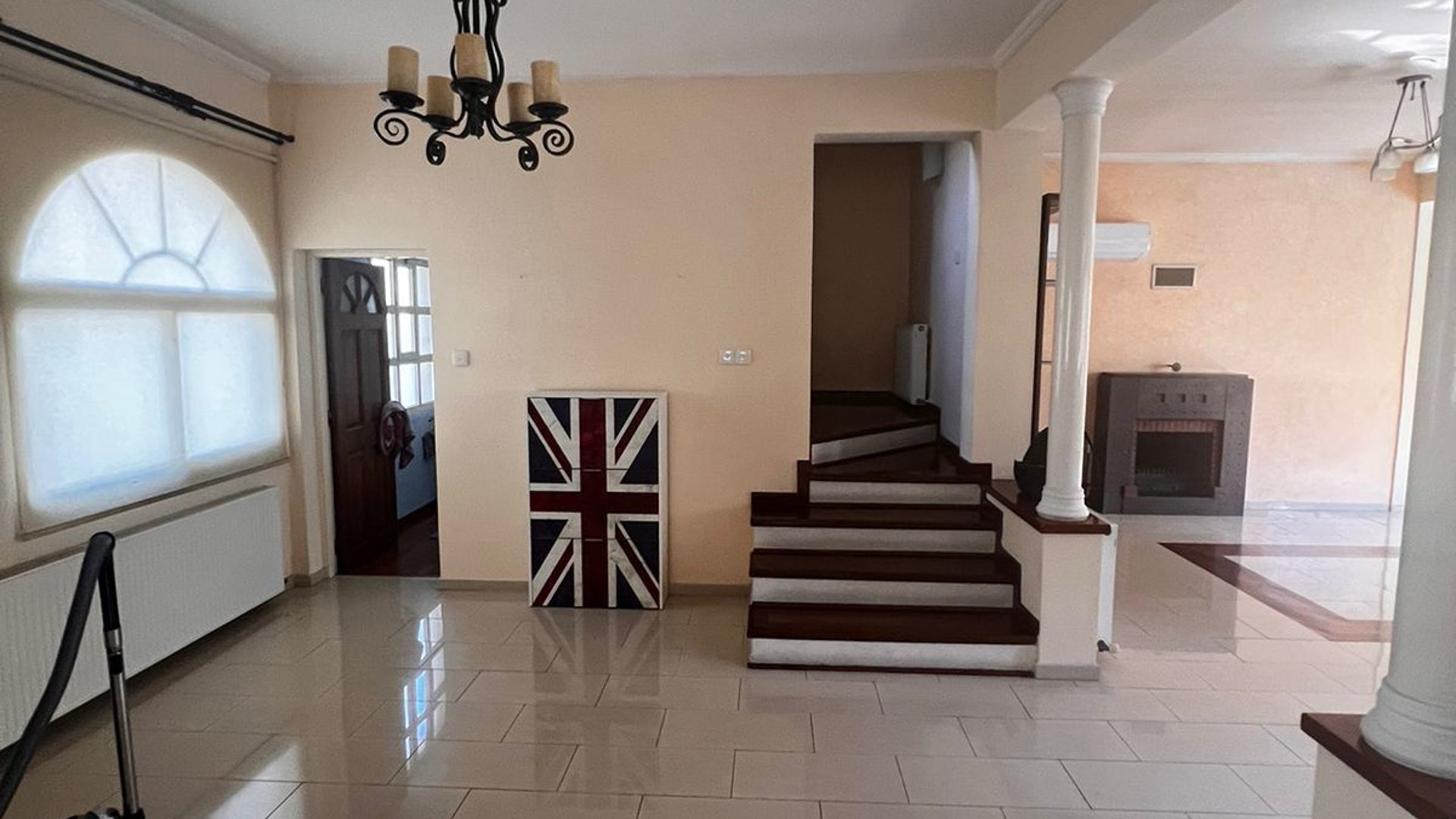 4 bedrooms Villa in Limassol, Cyprus No. 26660