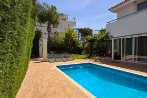 4 chambres Villa à Agios Athanasios, Limassol,  No. 48480