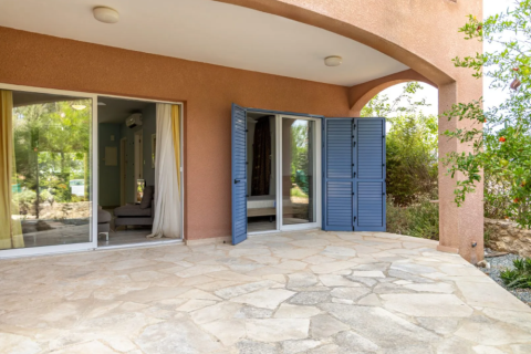 Квартира с 2 спальнями в Мандрия, Пафос,  № 48482 11