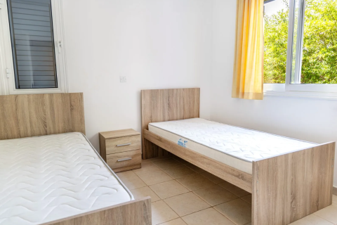 Квартира с 2 спальнями в Мандрия, Пафос,  № 48482 8