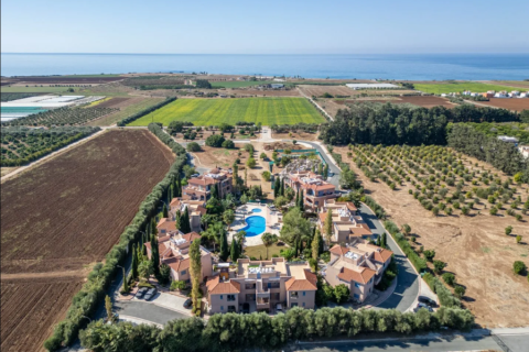 Квартира с 2 спальнями в Мандрия, Пафос, № 48482