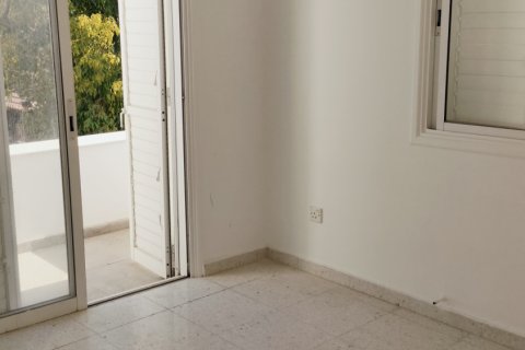 6 bedrooms Townhouse in Oroklini, Larnaka,  No. 40170 11