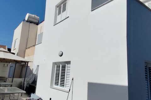 6 bedrooms Townhouse in Oroklini, Larnaka,  No. 40170 3