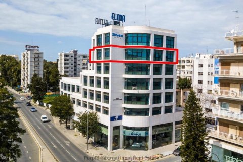 Офис 238м2 в Никосия, Кипр № 37340 14