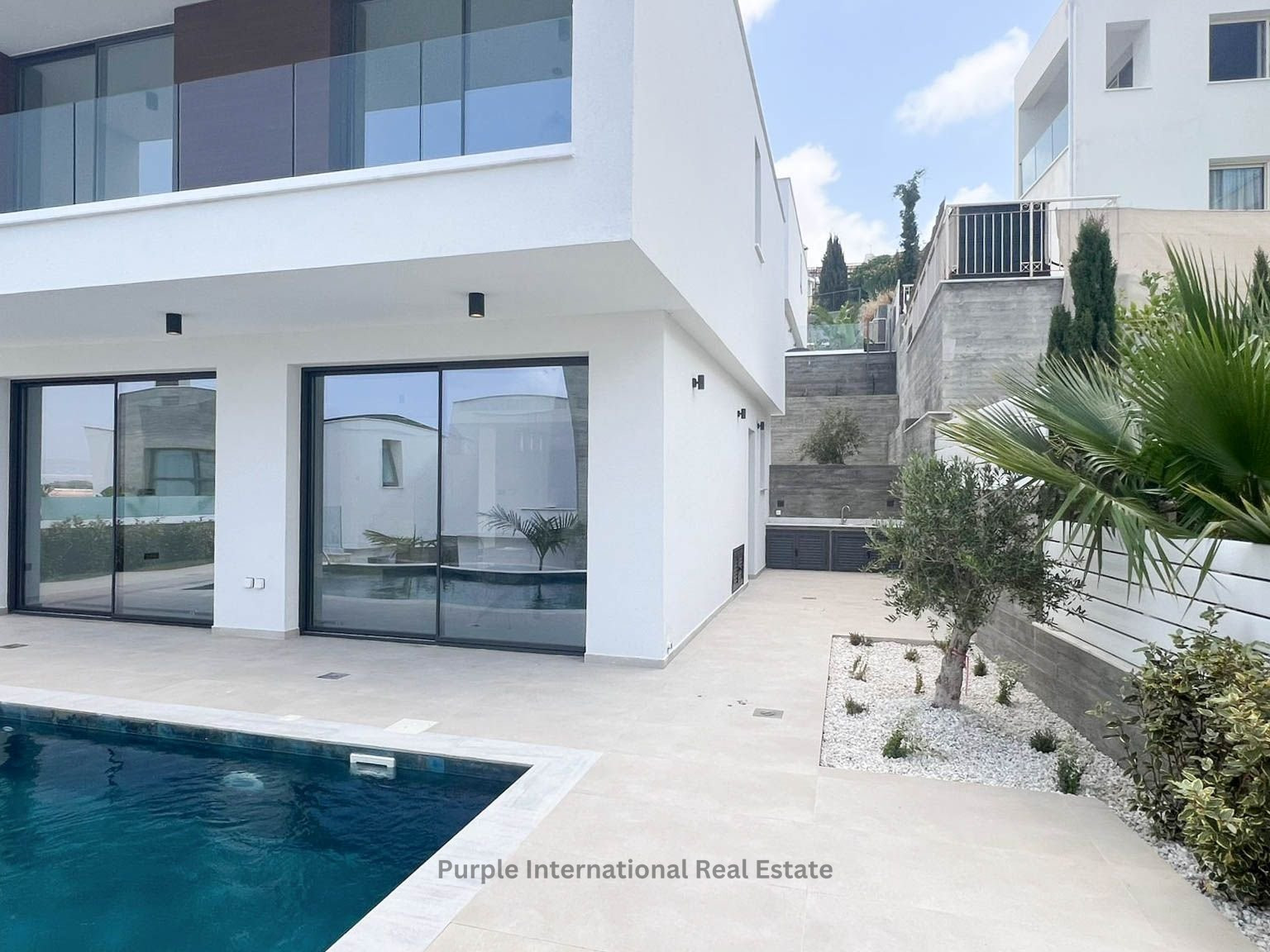 3 bedrooms Villa in Chloraka, Paphos, Cyprus No. 37390