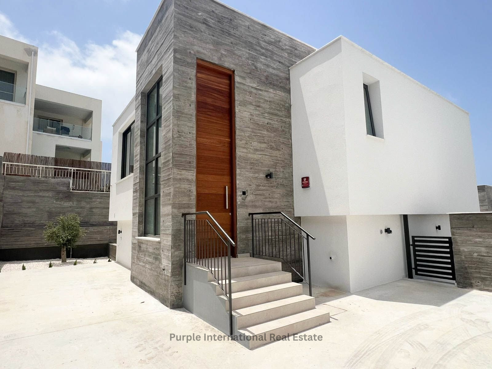 3 bedrooms Villa in Chloraka, Paphos, Cyprus No. 37390