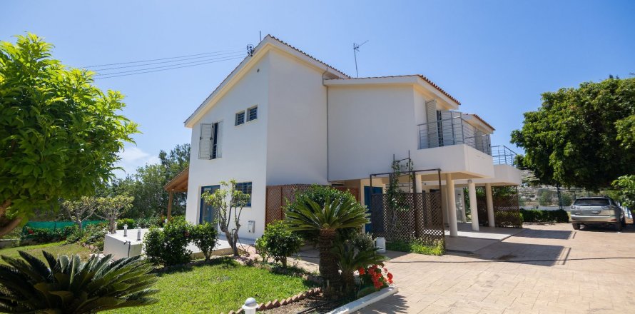 Вилла с 6 спальнями в Айя Напа, Аммохостос, Кипр № 37339
