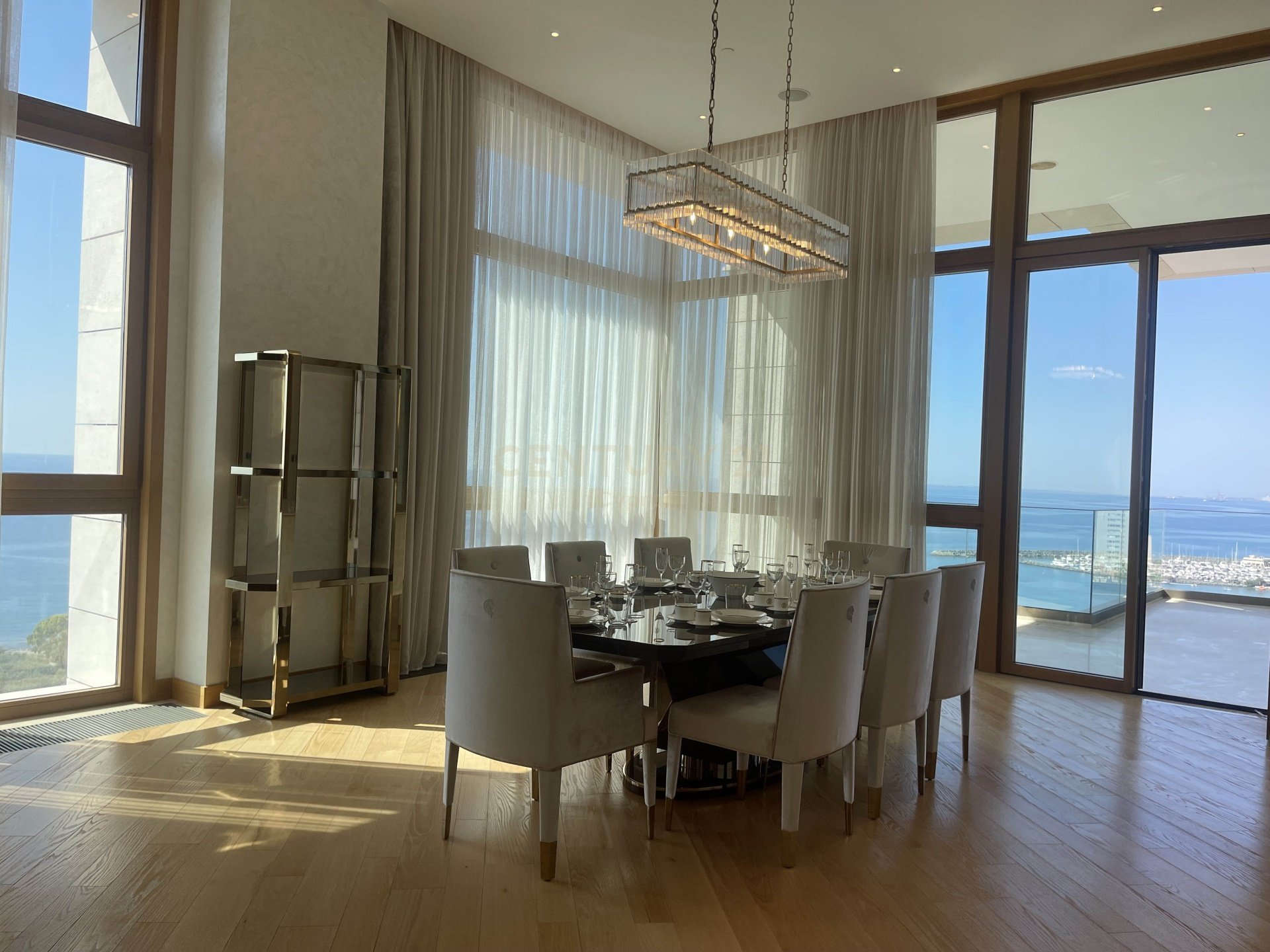 5 bedrooms Penthouse in Pyrgos, Limassol, Cyprus No. 6243