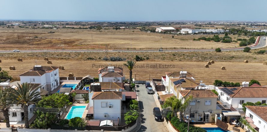 3 chambres Villa à Frenaros, Ammochostos,  No. 52403